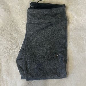 Nike dri fit size medium capris
